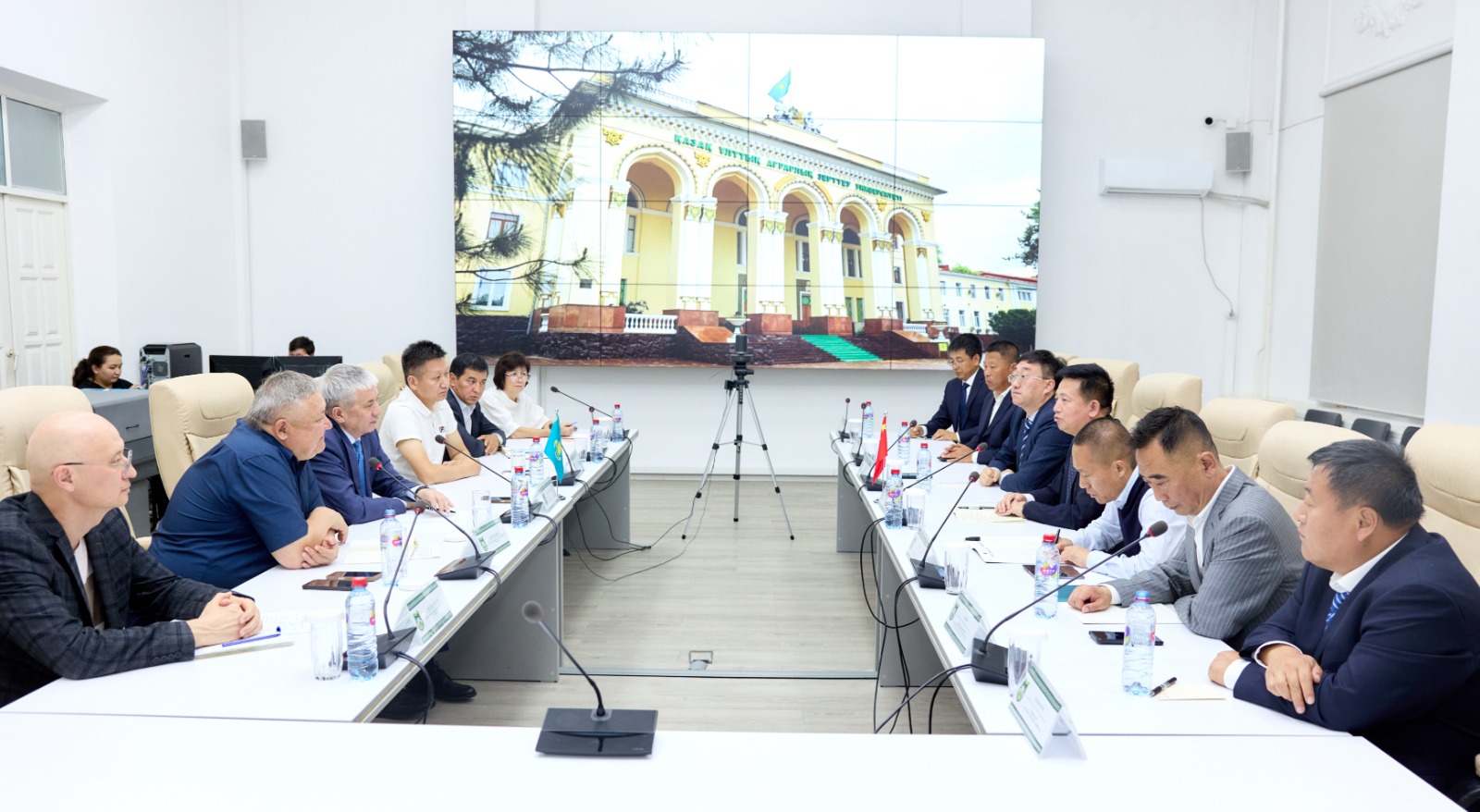 KazNARU AND CHINESE UNIVERSITY DISCUSS JOINT PROJECTS IN PLANT BREEDING